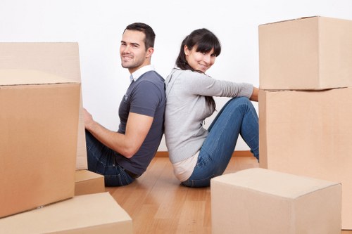 Flexible storage space for households and commercial customers near Belsize Park